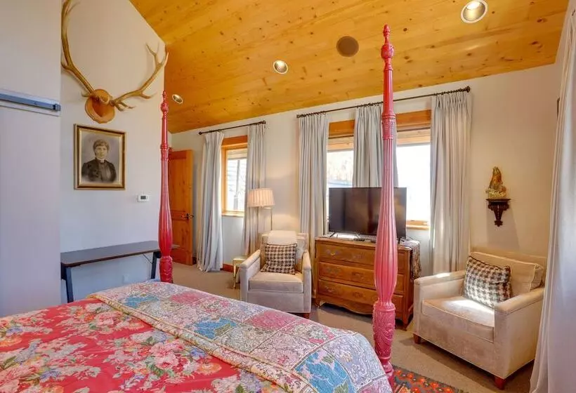 Telluride Mountain Chalet W/ Gym, Hot Tub & Views!