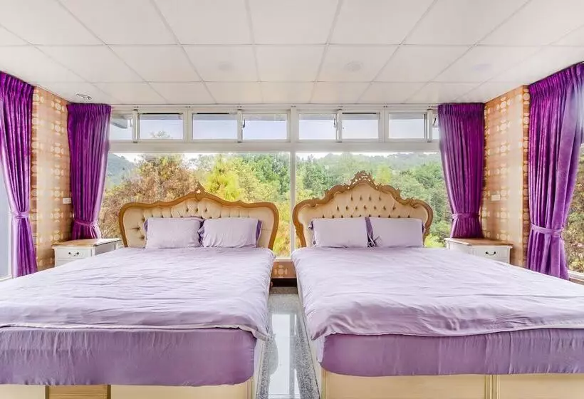 Tung Flowers B&b
