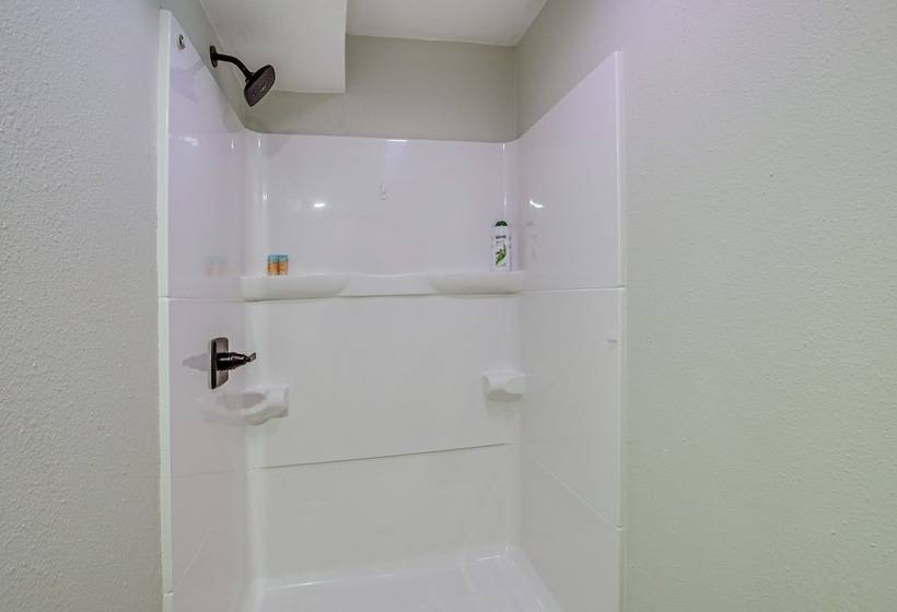 Versatile Castle Rock Lake Home With Fire Pit!