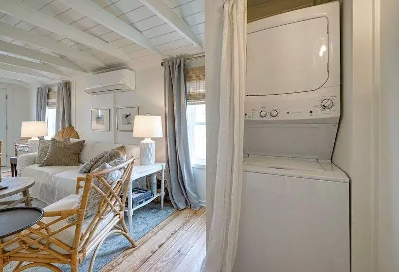 Vintage Surf City Cottage   132 Steps To Beach!