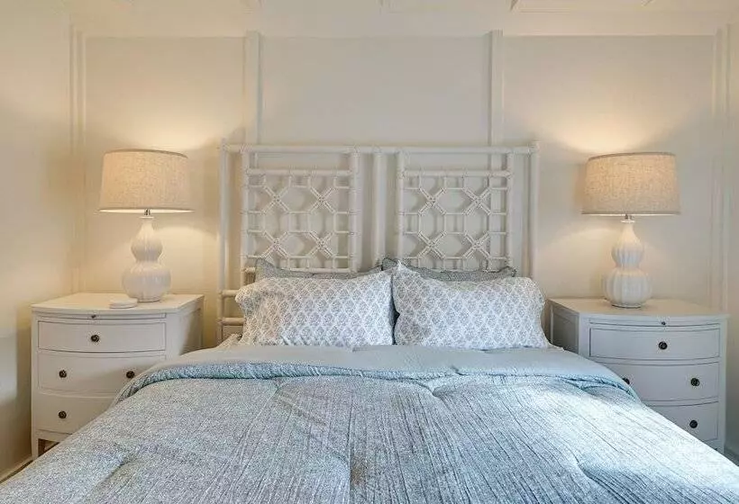 Vintage Surf City Cottage   132 Steps To Beach!