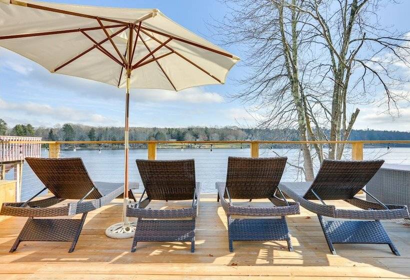 Waterfront Catskills Home W/ Hot Tub & Fireplace