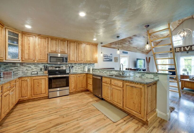 Waterfront Home: Allegheny River Access, Dock Slip