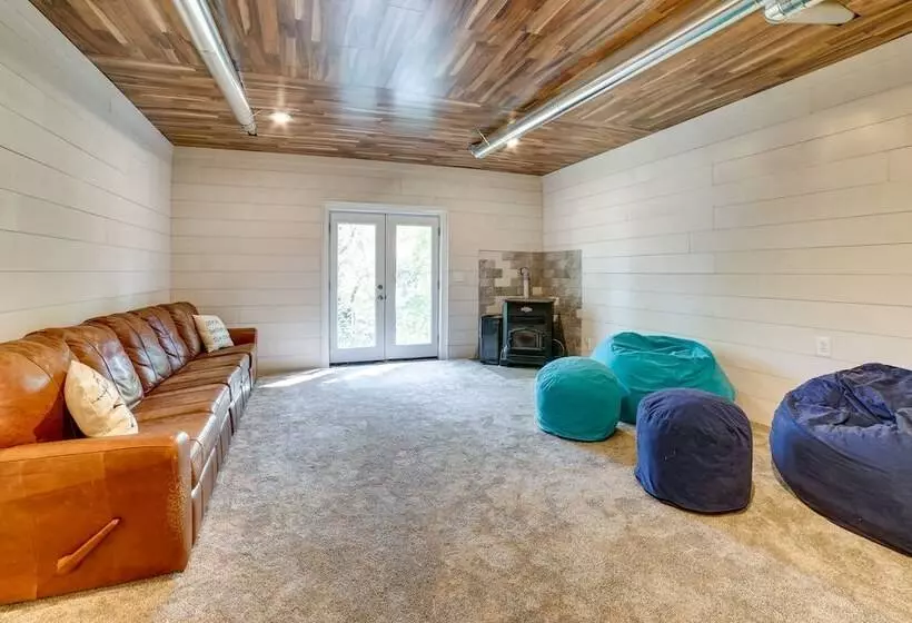 Waterfront Home: Allegheny River Access, Dock Slip