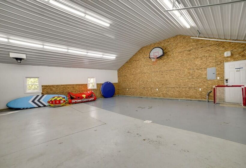 Waterfront Home: Allegheny River Access, Dock Slip