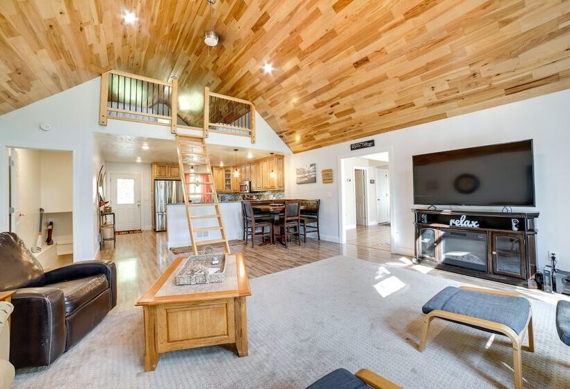 Waterfront Home: Allegheny River Access, Dock Slip