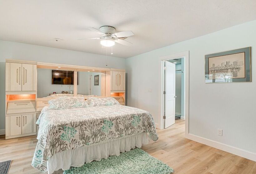 Waterfront North Fort Myers Home W/ Private Pool!