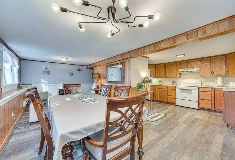 Wells Vacation Rental: 1 Mi To Moody Beach!