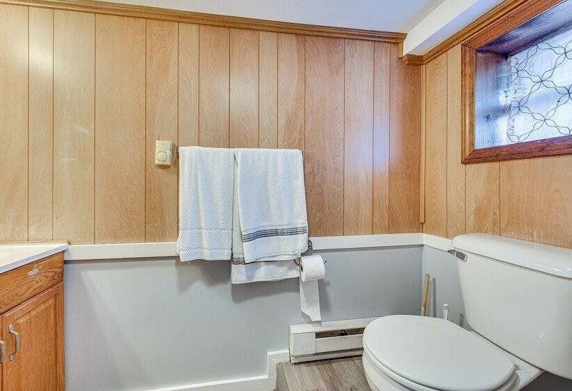 Wells Vacation Rental: 1 Mi To Moody Beach!