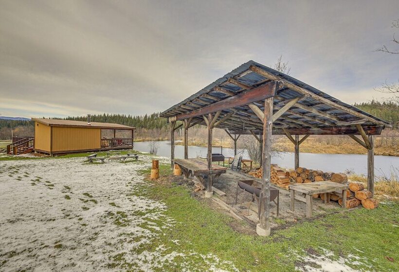 Bonners Ferry Cabin W/ Wraparound Deck & Views!