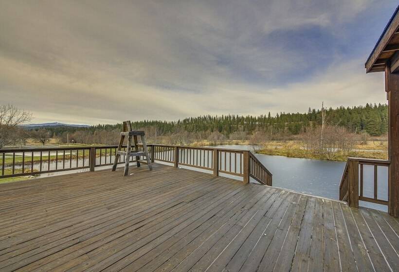 Bonners Ferry Cabin W/ Wraparound Deck & Views!