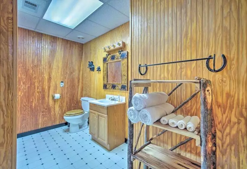 Calhoun Cabin W/ River View + Wraparound Deck