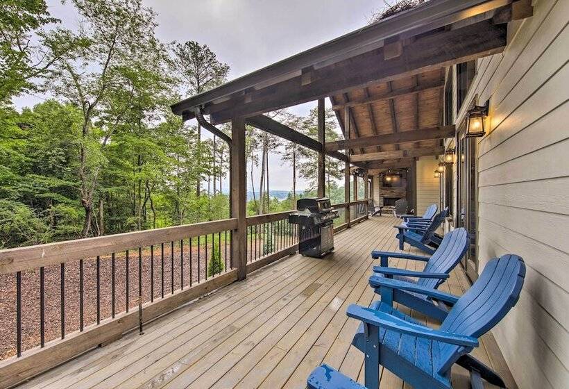 Charming Ellijay Escape: Hot Tub + Game Room
