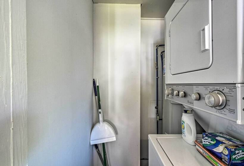 Cozy Athens Cottage: Walk To Sanford Stadium!