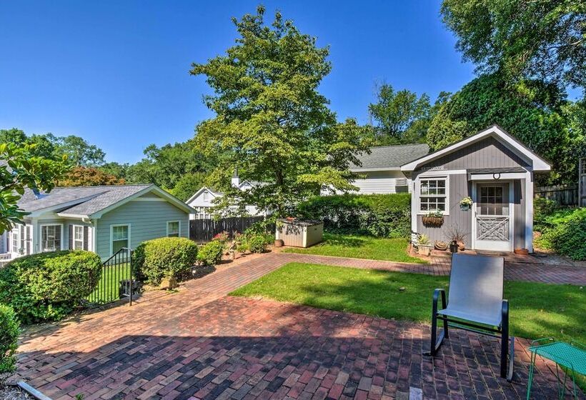 Cozy Athens Cottage: Walk To Sanford Stadium!