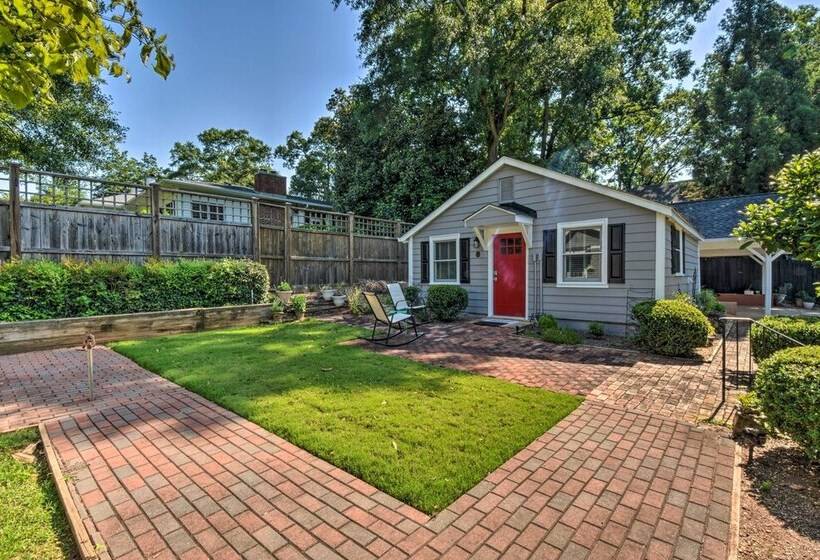 Cozy Athens Cottage: Walk To Sanford Stadium!