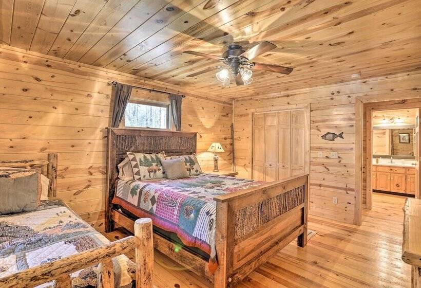 Cozy Blue Ridge Cabin W/ Sauna & Trail Access!
