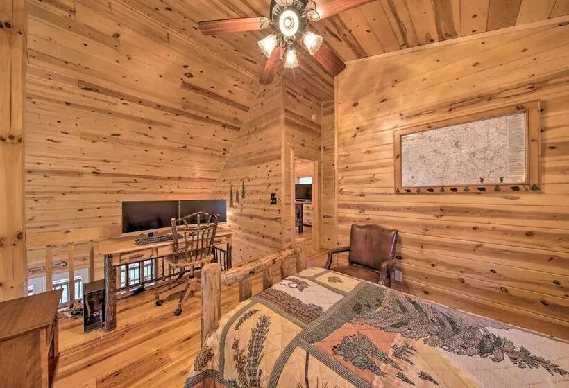 Cozy Blue Ridge Cabin W/ Sauna & Trail Access!