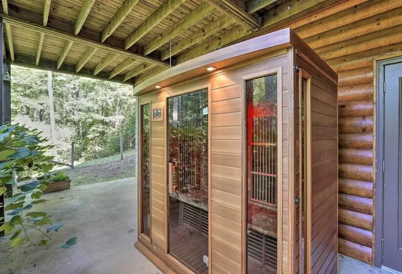 Cozy Blue Ridge Cabin W/ Sauna & Trail Access!