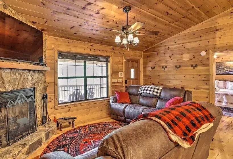 Cozy Cherry Log Cabin ~ 10 Mi To Mercier Orchards