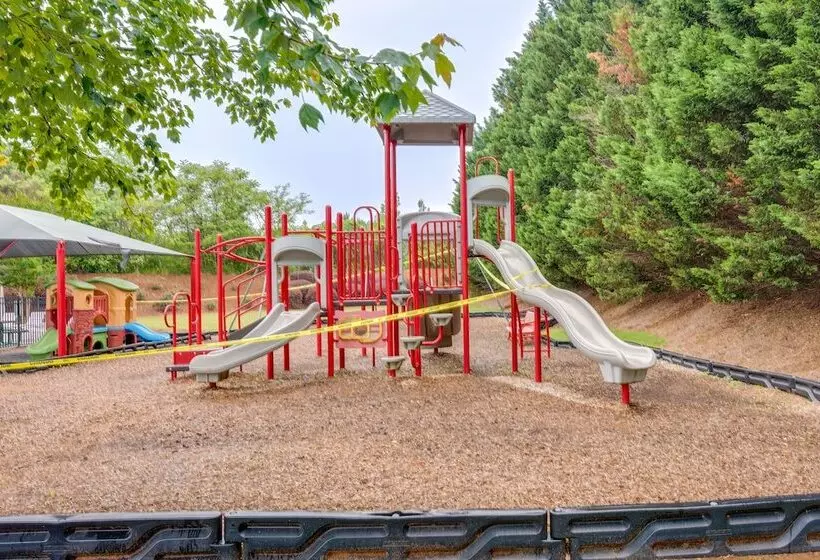 Family Friendly Metro Atlanta Vacation Rental!