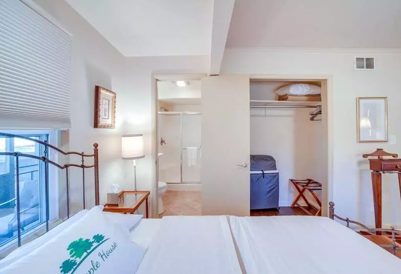 Family Friendly Sand Springs Home ~ 8 Mi To Tulsa!