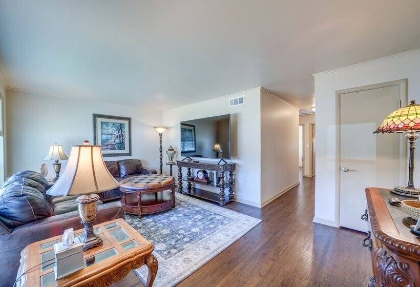 Family Friendly Sand Springs Home ~ 8 Mi To Tulsa!