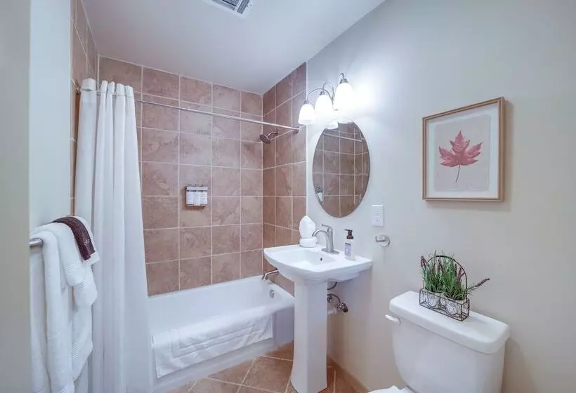 Family Friendly Sand Springs Home ~ 8 Mi To Tulsa!