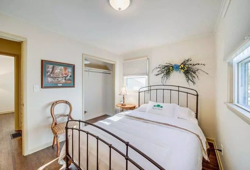 Family Friendly Sand Springs Home ~ 8 Mi To Tulsa!