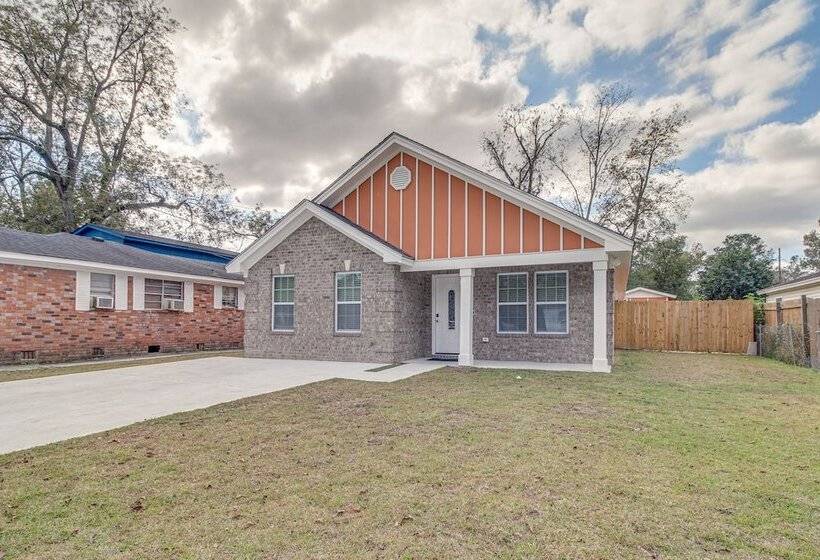 Family Home Near Downtown & Convention Center!