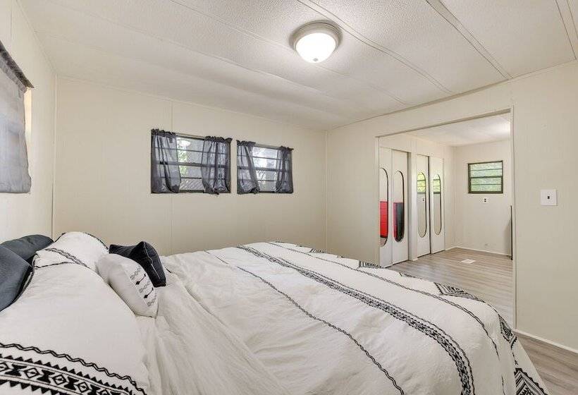 Family Home On Lake Sinclair W/ Dock & Kayaks!