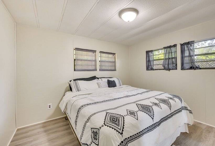 Family Home On Lake Sinclair W/ Dock & Kayaks!