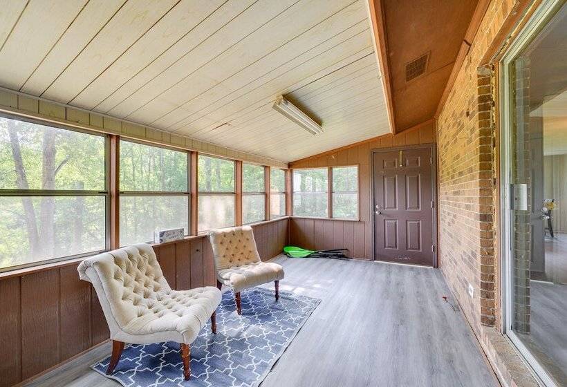 Family Home On Lake Sinclair W/ Dock & Kayaks!