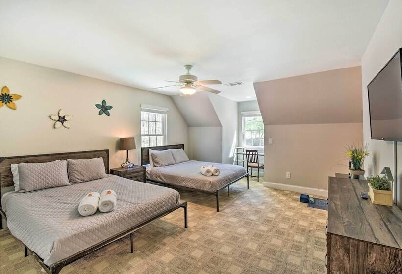 Helen Retreat W/ Hot Tub, 2 Mi To Downtown!