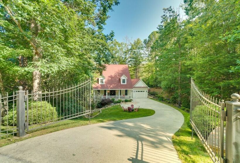 Helen Retreat W/ Hot Tub, 2 Mi To Downtown!