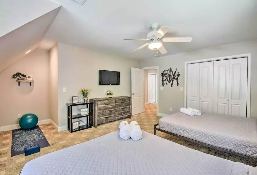 Helen Retreat W/ Hot Tub, 2 Mi To Downtown!