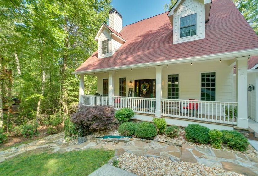 Helen Retreat W/ Hot Tub, 2 Mi To Downtown!