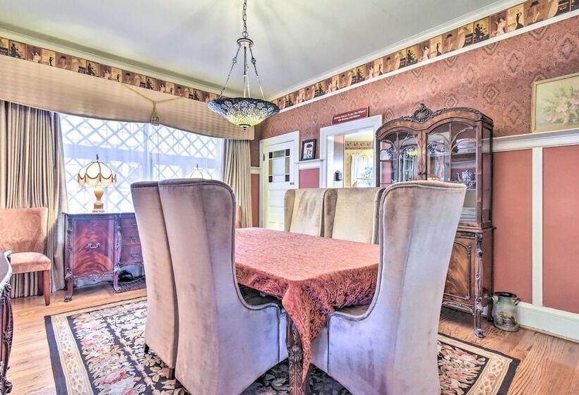 Historical Portland Home < 2 Mi To Downtown!