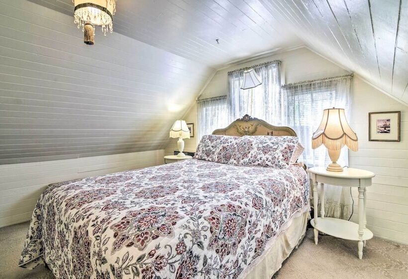 Historical Portland Home < 2 Mi To Downtown!