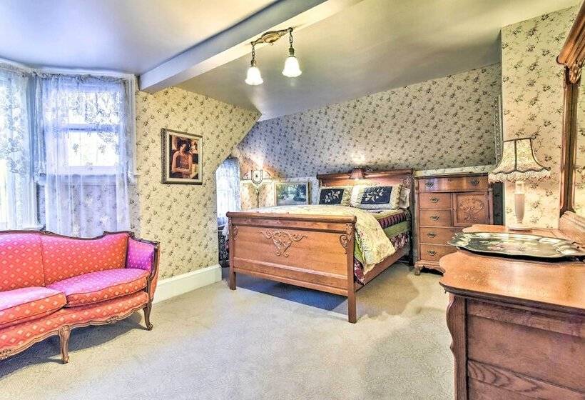 Historical Portland Home < 2 Mi To Downtown!