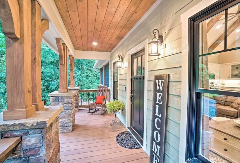 Hootenanny At Horton Creek: Creekside Escape!