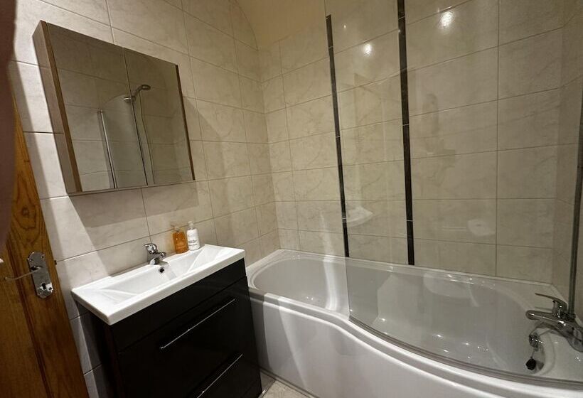 田舎風ホテル Cosy Barn Conversion In The Mournes