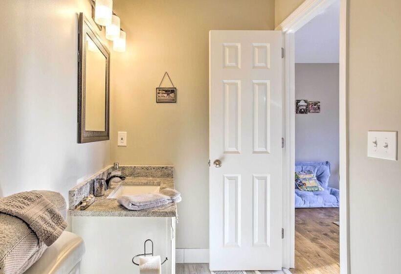 Indigo Cottage  W/ Deck On Lake Arrowhead!