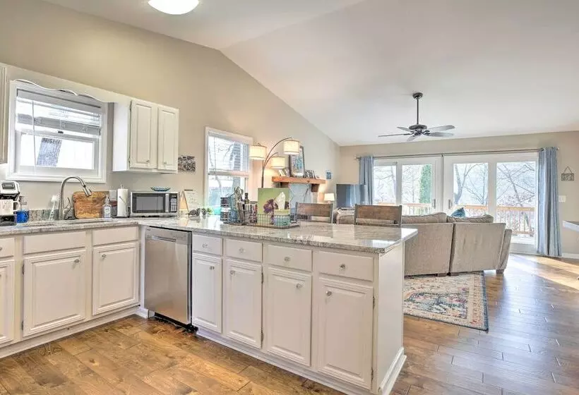 Indigo Cottage W/ Deck On Lake Arrowhead!