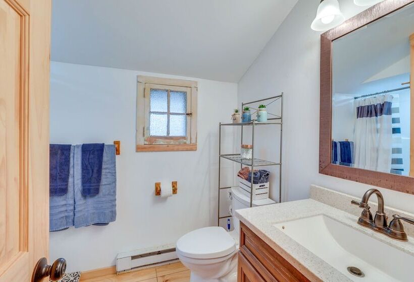 Lakefront Property In The Heart Of The Catskills!