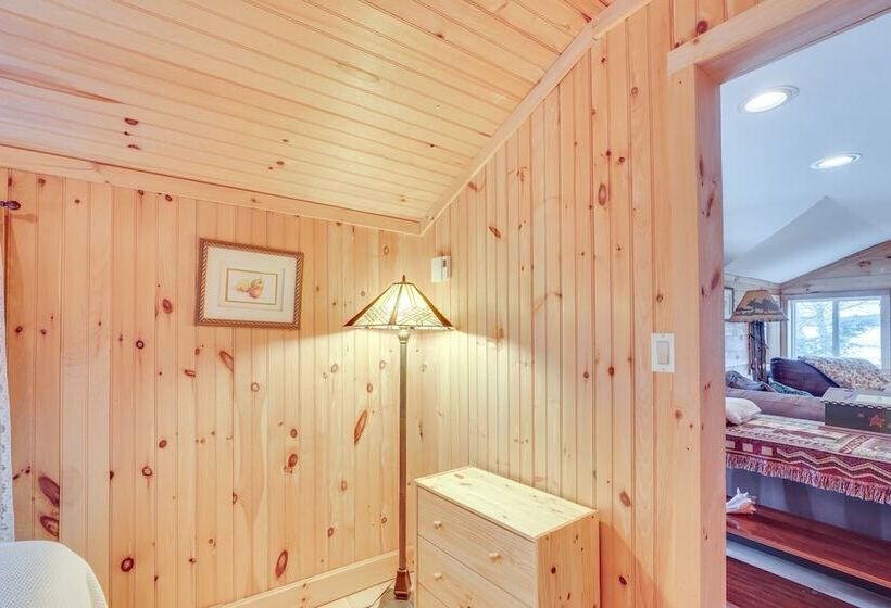 Lakefront Property In The Heart Of The Catskills!