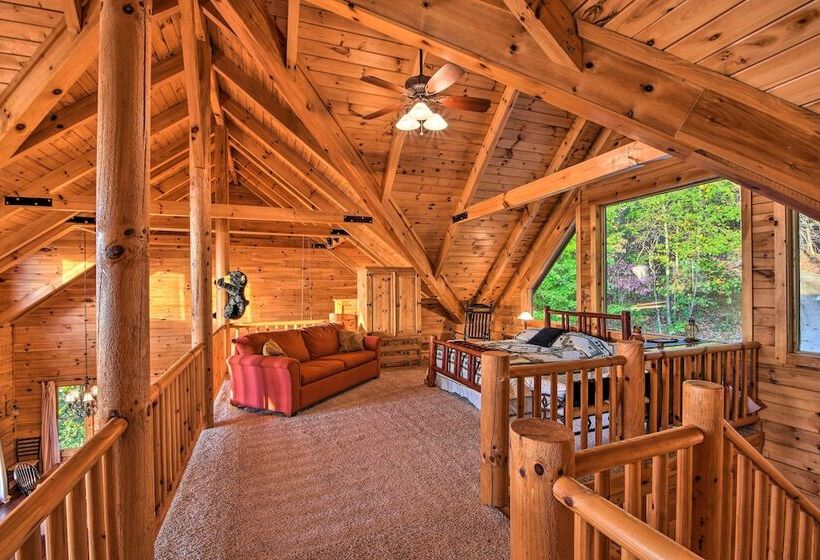 Large Luxe Cabin W/hot Tub 16mi To Blue Ridge