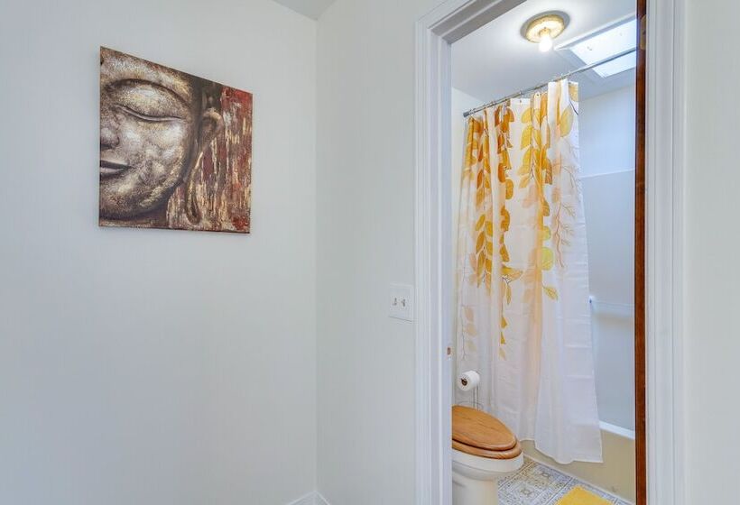 Lovely Mary Esther Home ~ 7 Mi To Beach!