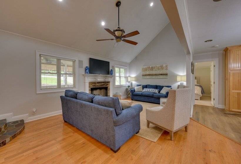 Milledgeville Home W/ Private Dock & Dock House!