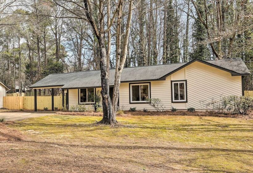 Modern Alpharetta Home: Yard, Walk Downtown!